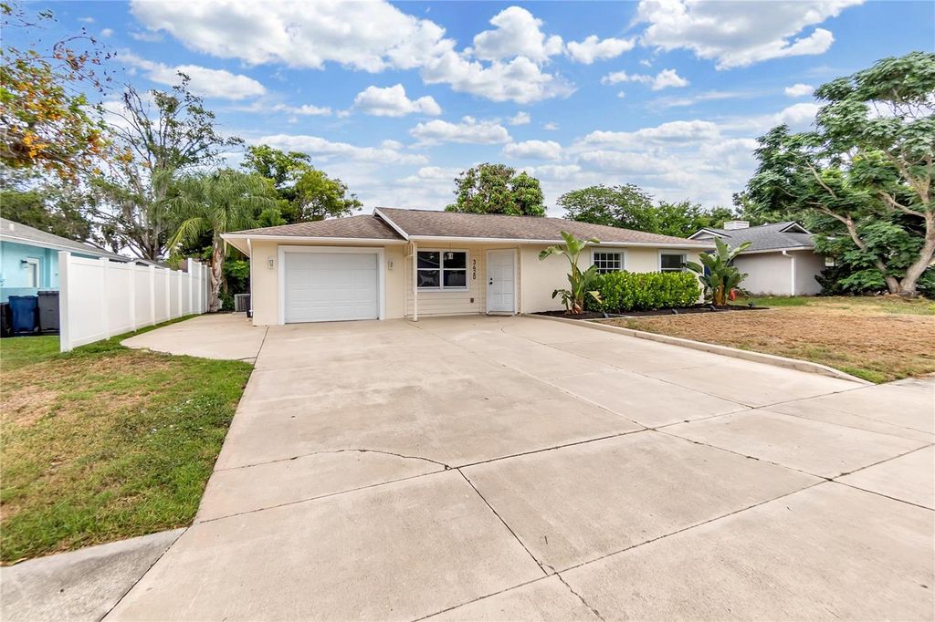 Photo of 3420 29th Street Court E, Bradenton, FL 34208 (MLS # A4697006)