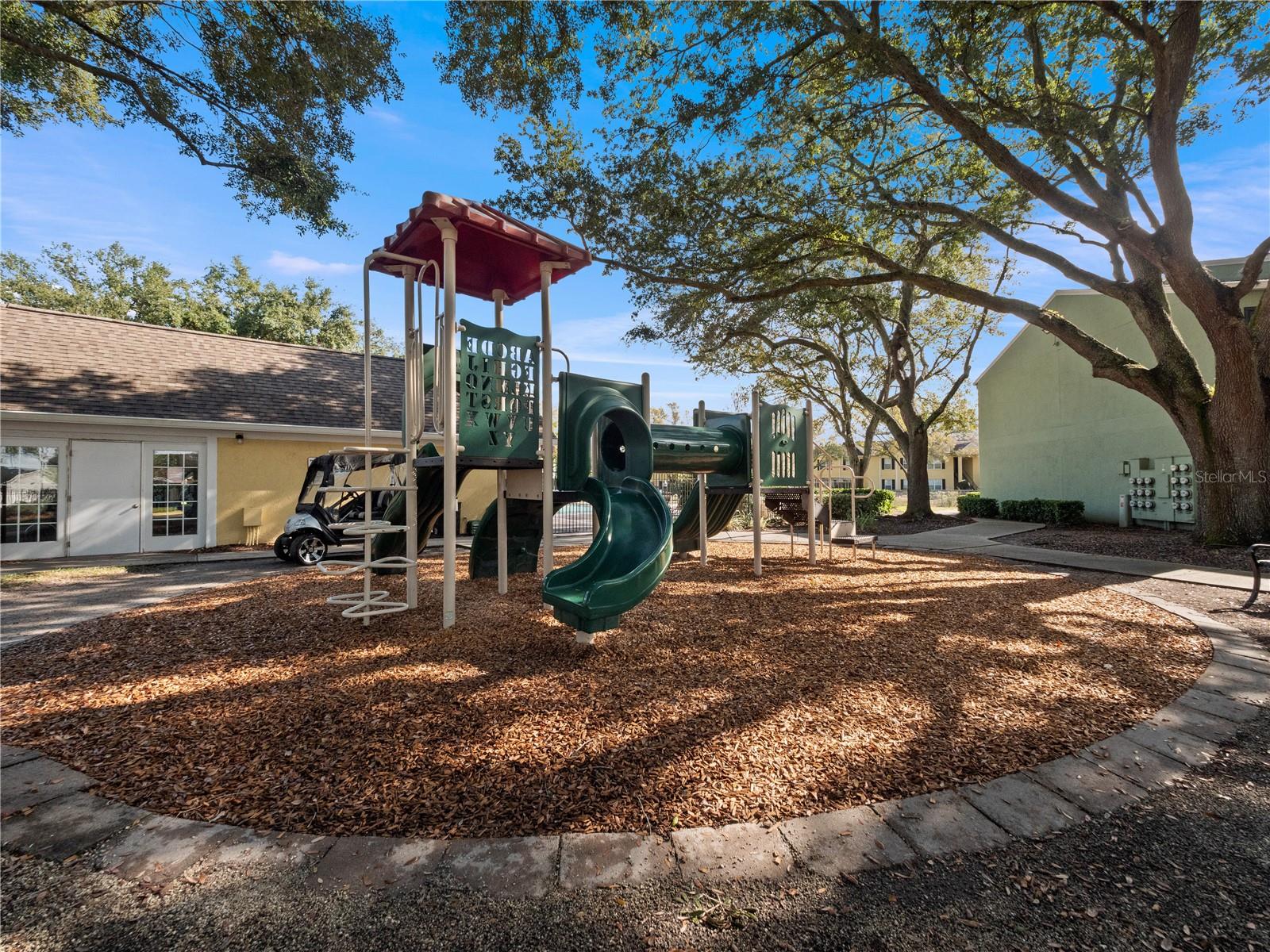 2077 DIXIE BELLE DRIVE 2077C