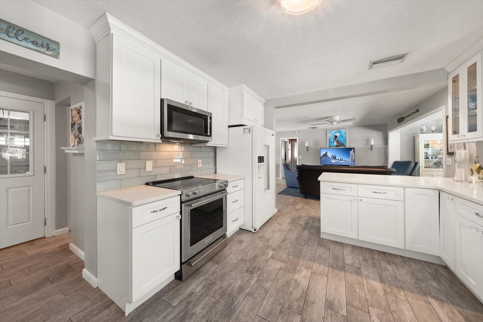 SHERWOOD ESTATES - Residential