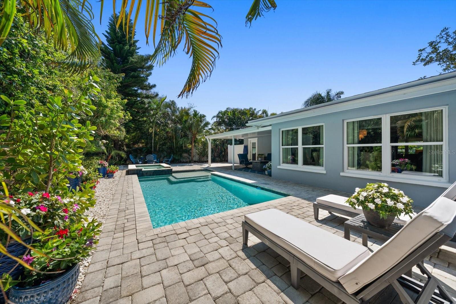 SHERWOOD ESTATES - Residential