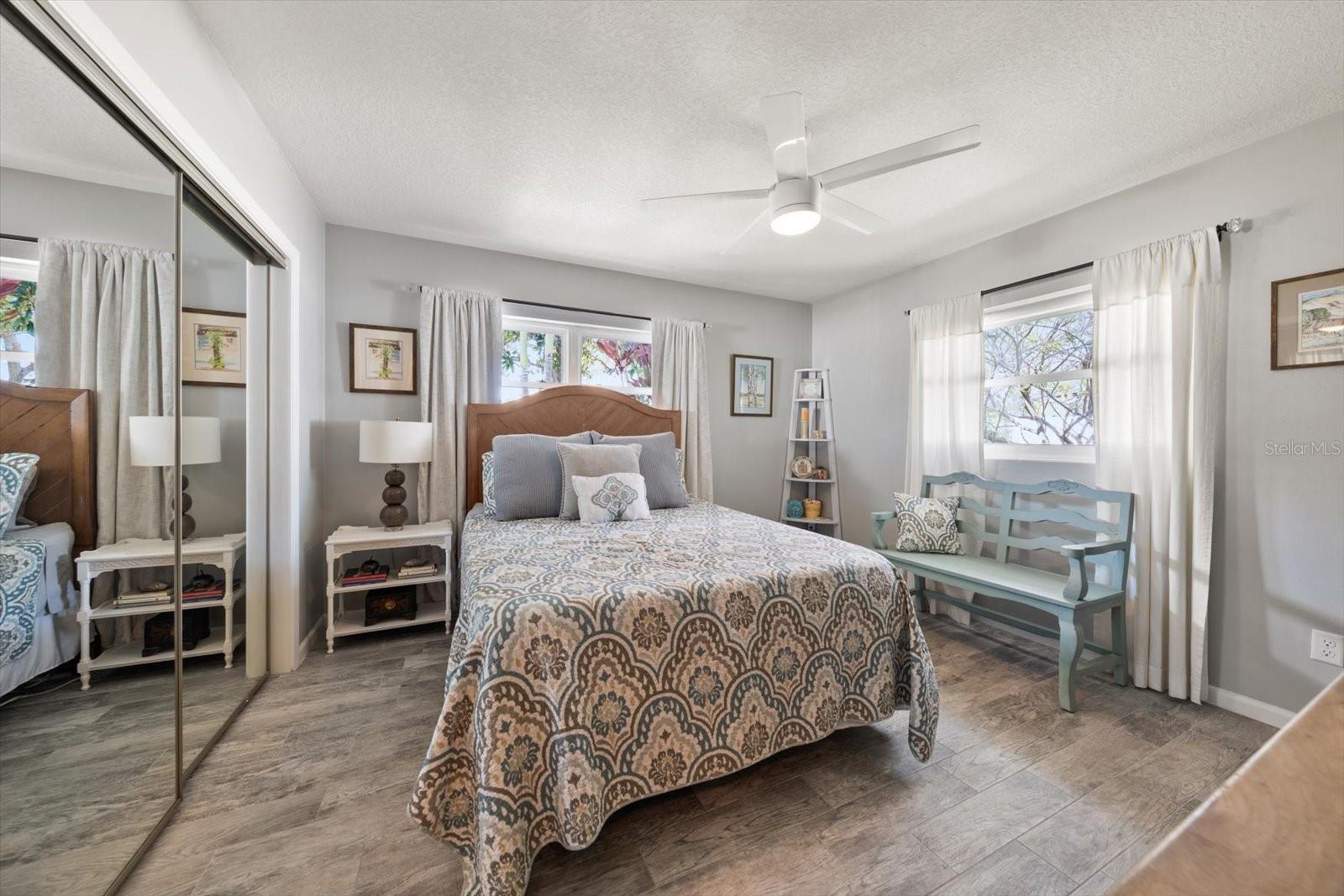 SHERWOOD ESTATES - Residential