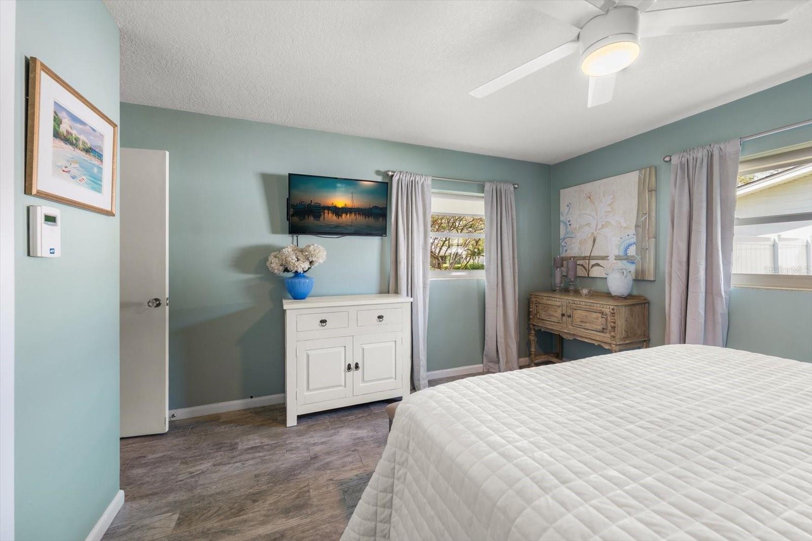 SHERWOOD ESTATES - Residential