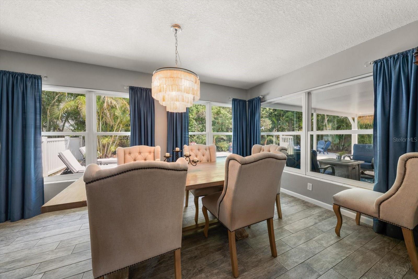 SHERWOOD ESTATES - Residential