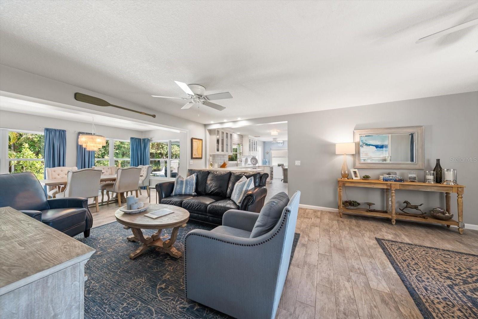 SHERWOOD ESTATES - Residential