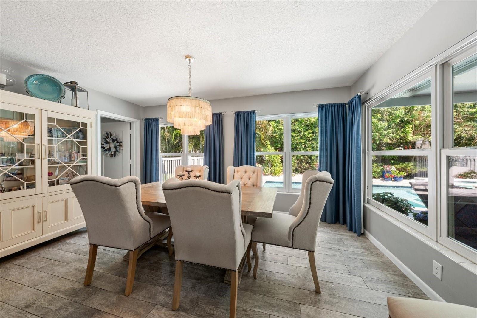 SHERWOOD ESTATES - Residential