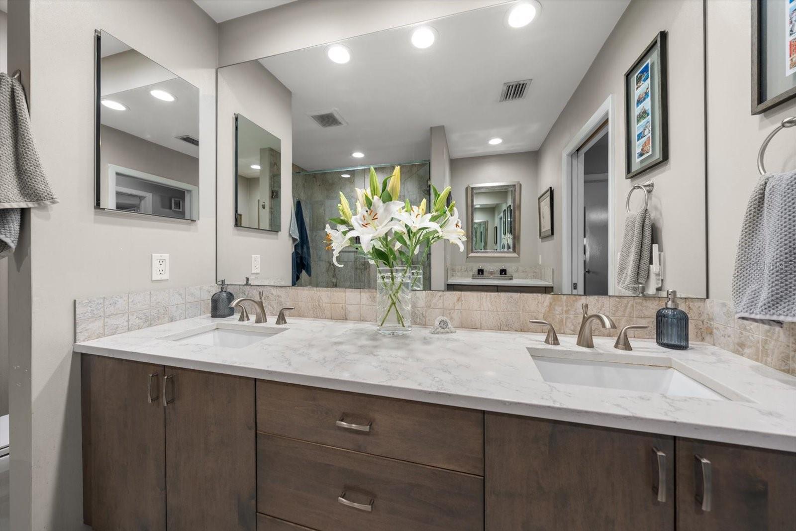 SHERWOOD ESTATES - Residential