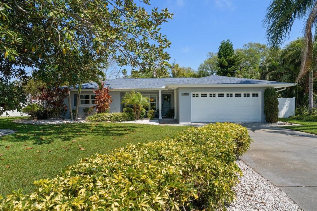 Photo of 1729 Laurie Lane, Belleair, FL 33756 (MLS # TB8492528)