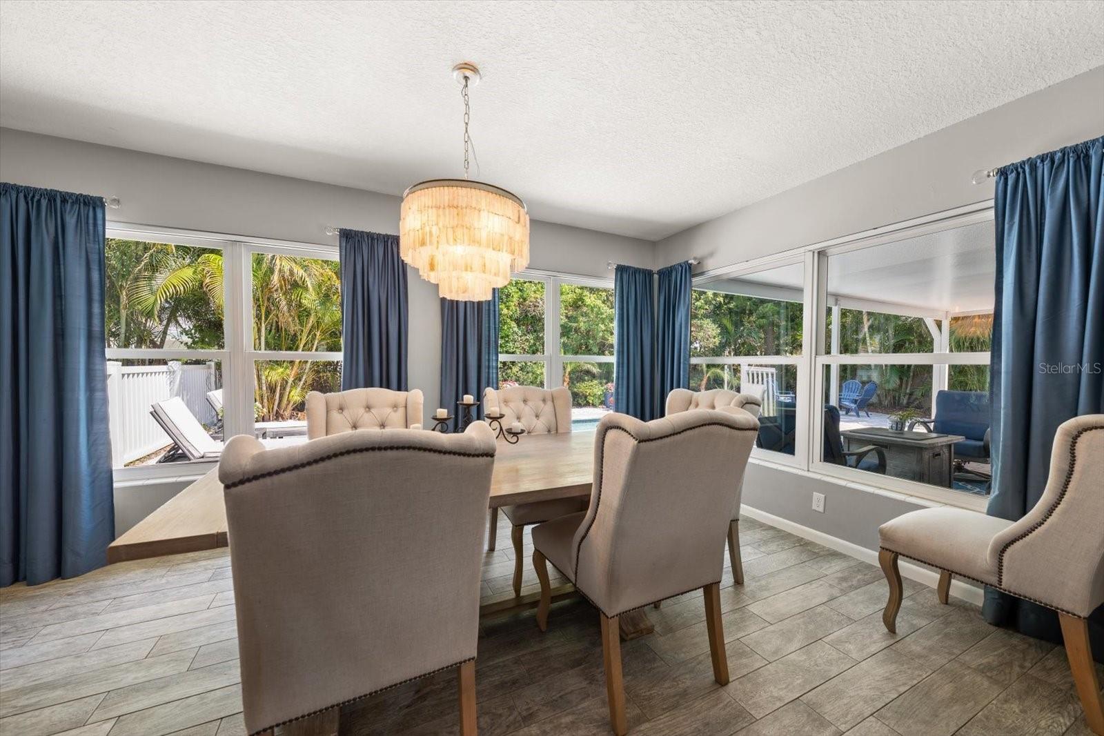 SHERWOOD ESTATES - Residential