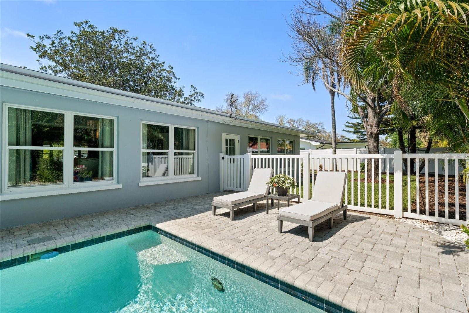 SHERWOOD ESTATES - Residential