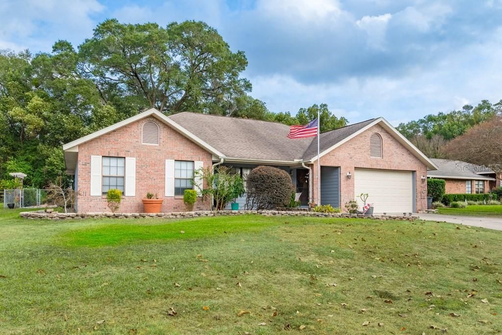 Photo of 725 SE 56th Avenue, Ocala, FL 34480 (MLS # GC538640)