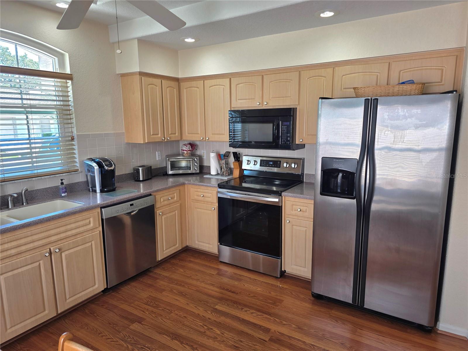 225 ROYAL PALM WAY