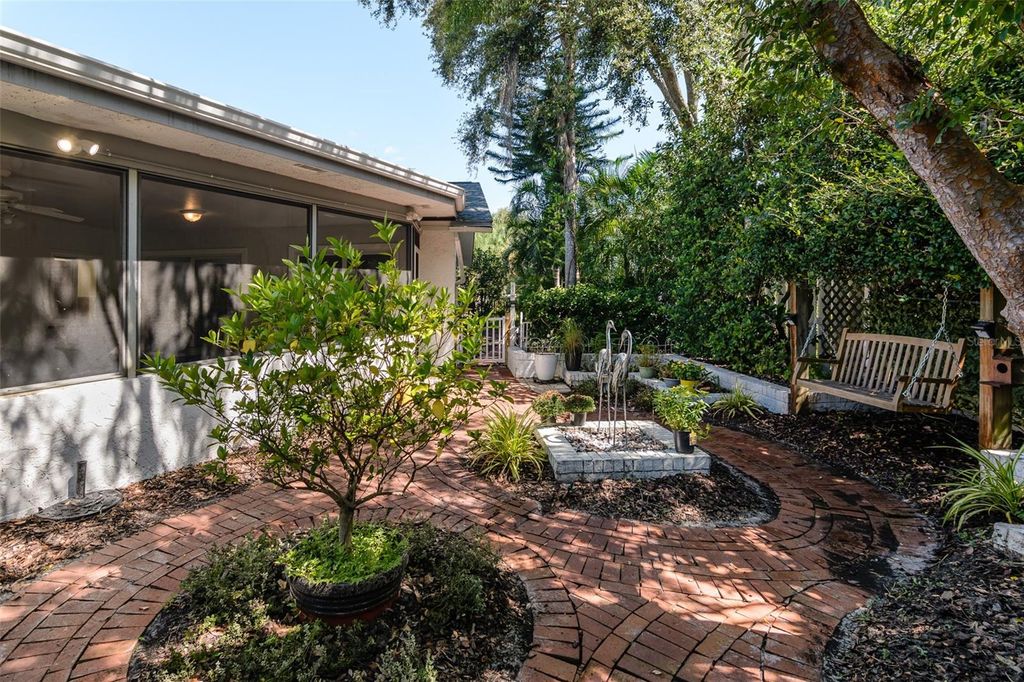 Photo of 1137 Lanyard Street, Palm Harbor, FL 34685 (MLS # TB8423411)