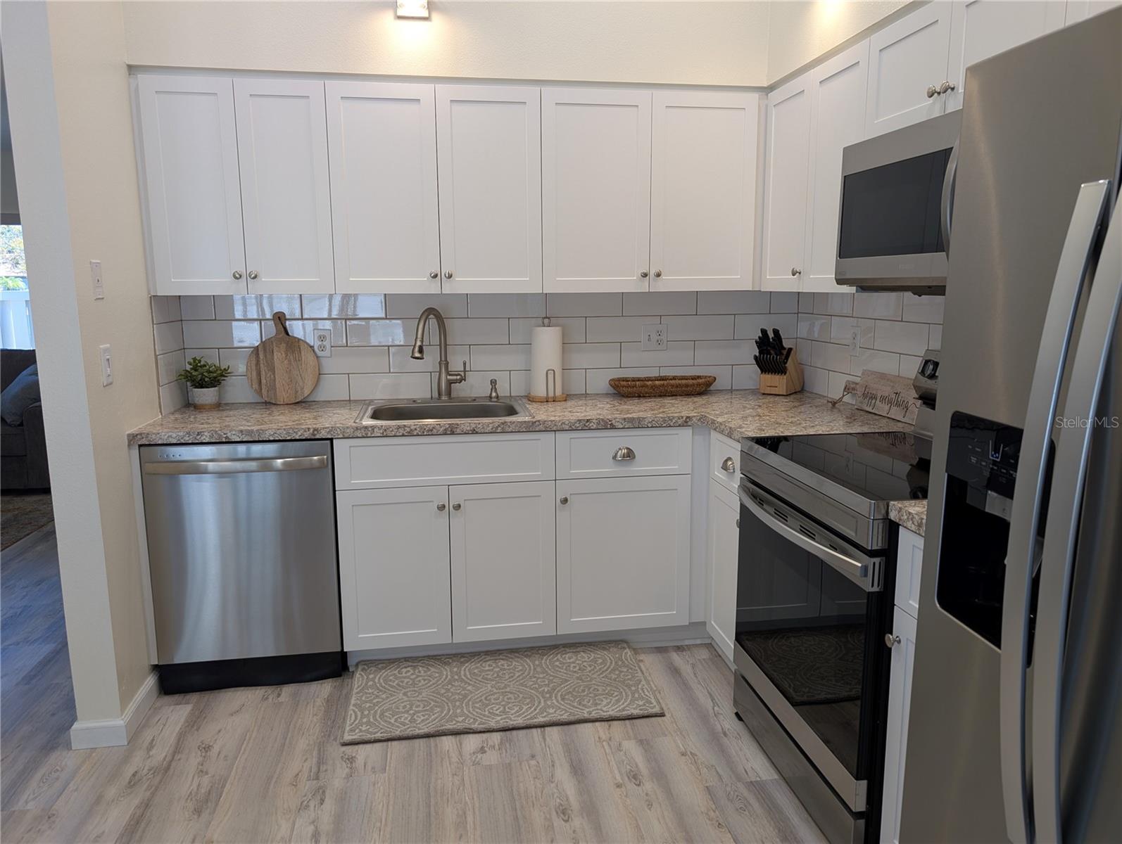 CORTEZ VILLAS CONDO 8 PH A - Residential