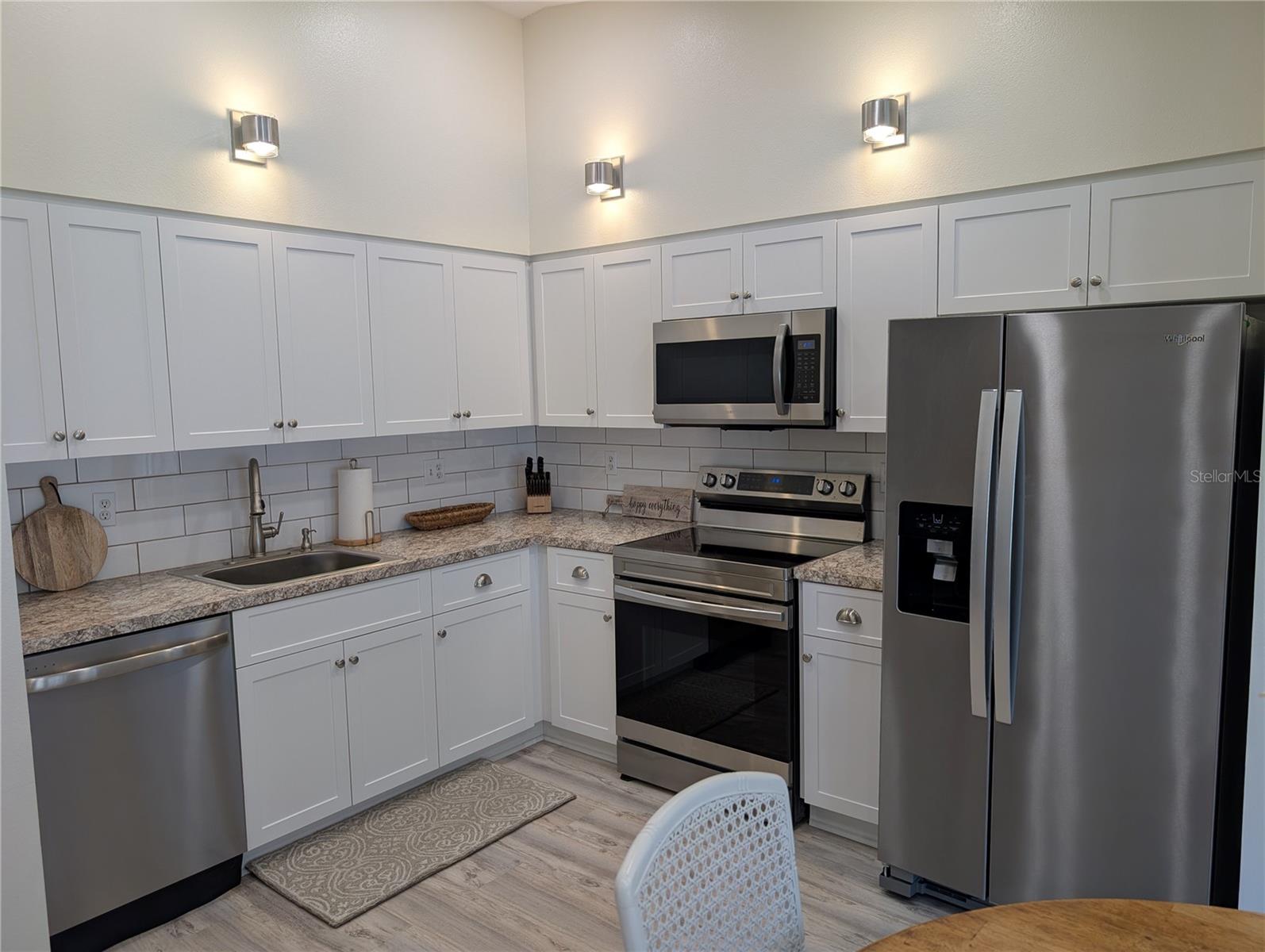 CORTEZ VILLAS CONDO 8 PH A - Residential