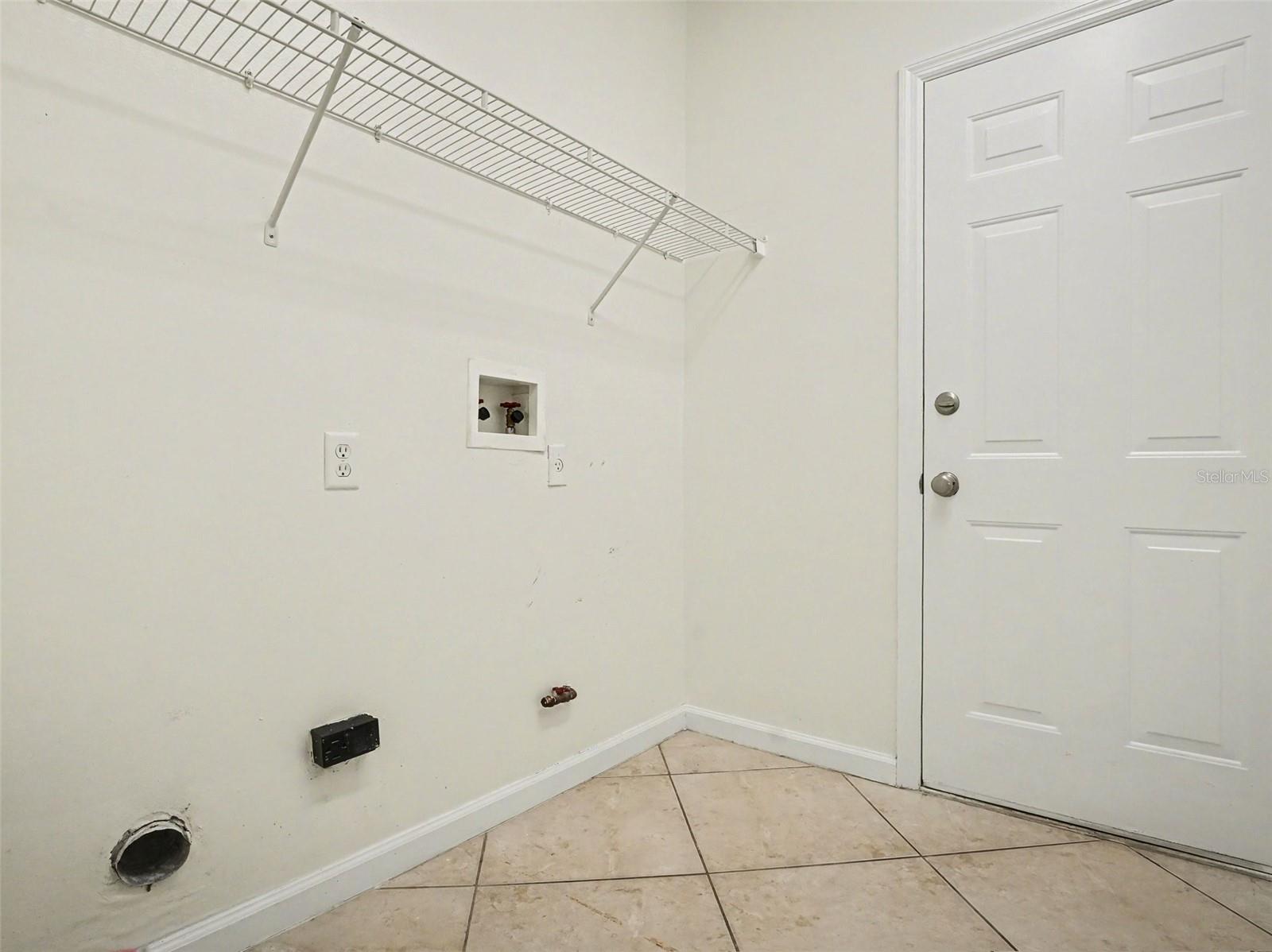 WESTON HILLS SUB - Residential