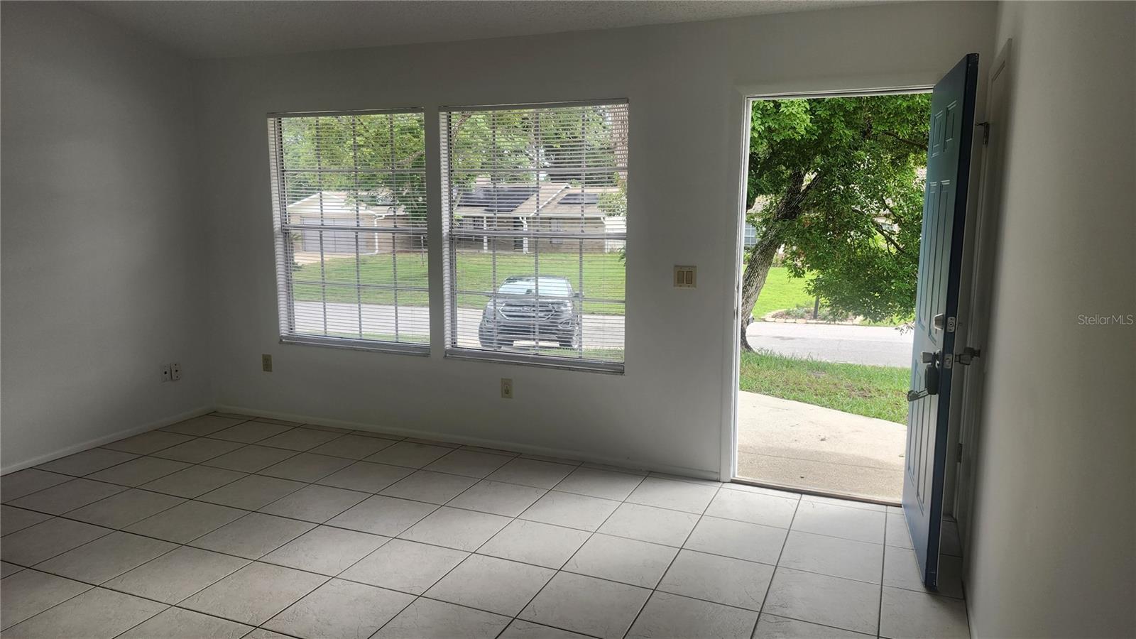 DELTONA LAKES UNIT 44 - Residential Lease