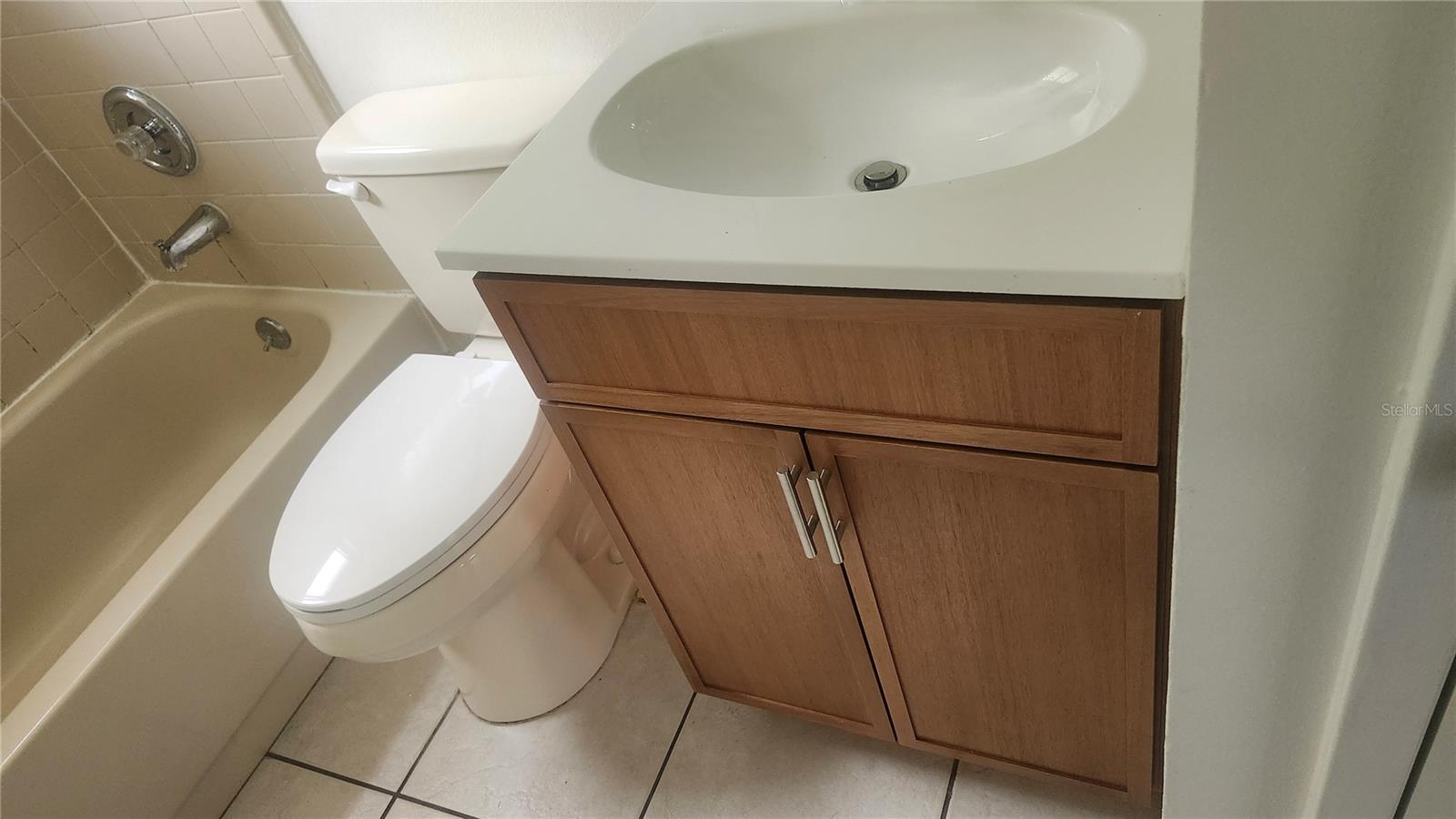 DELTONA LAKES UNIT 44 - Residential Lease