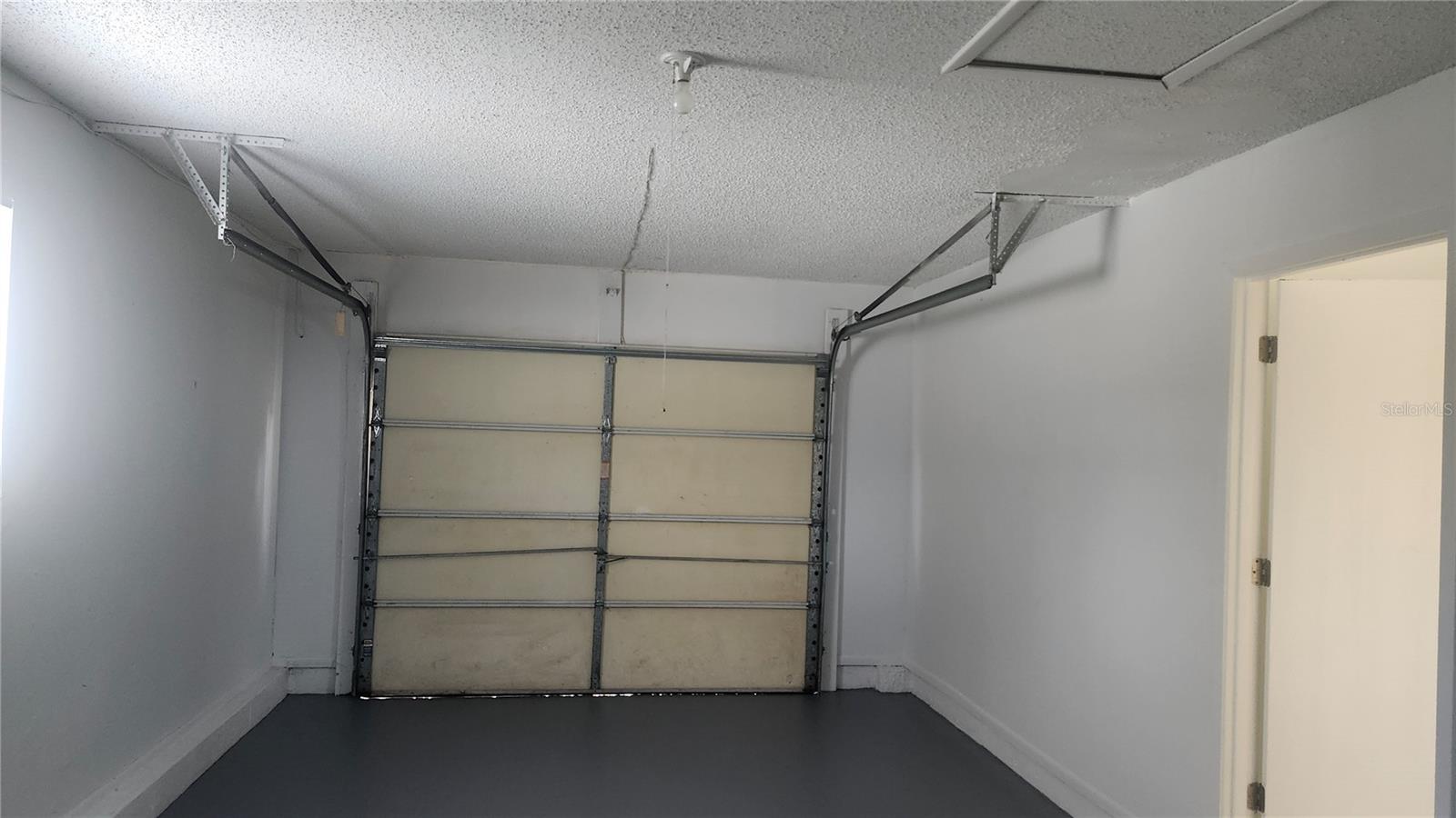 DELTONA LAKES UNIT 44 - Residential Lease