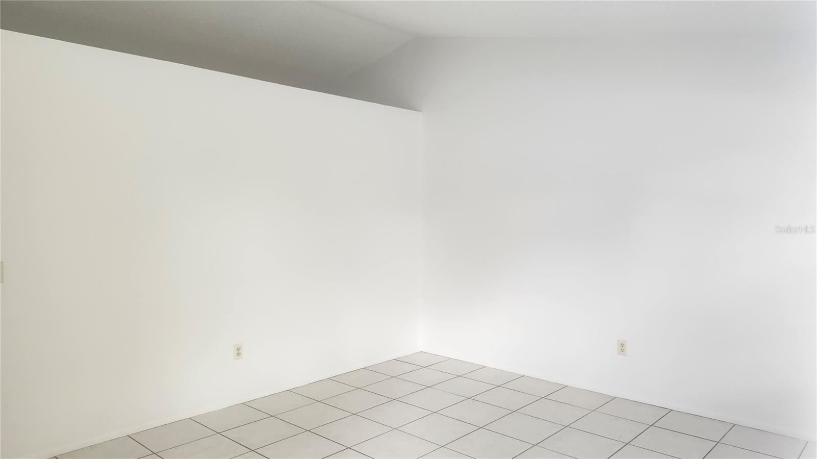 DELTONA LAKES UNIT 44 - Residential Lease