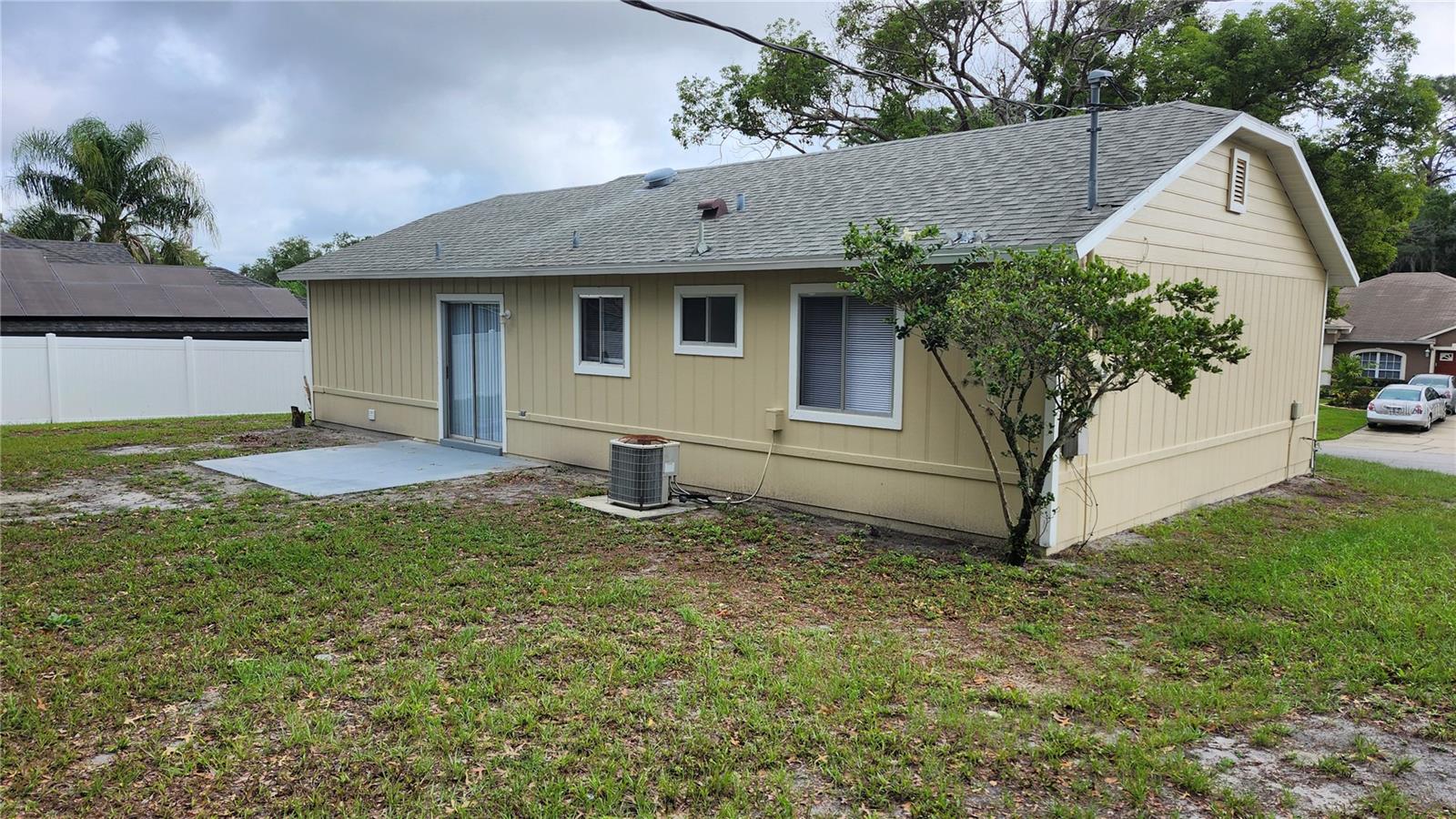 DELTONA LAKES UNIT 44 - Residential Lease