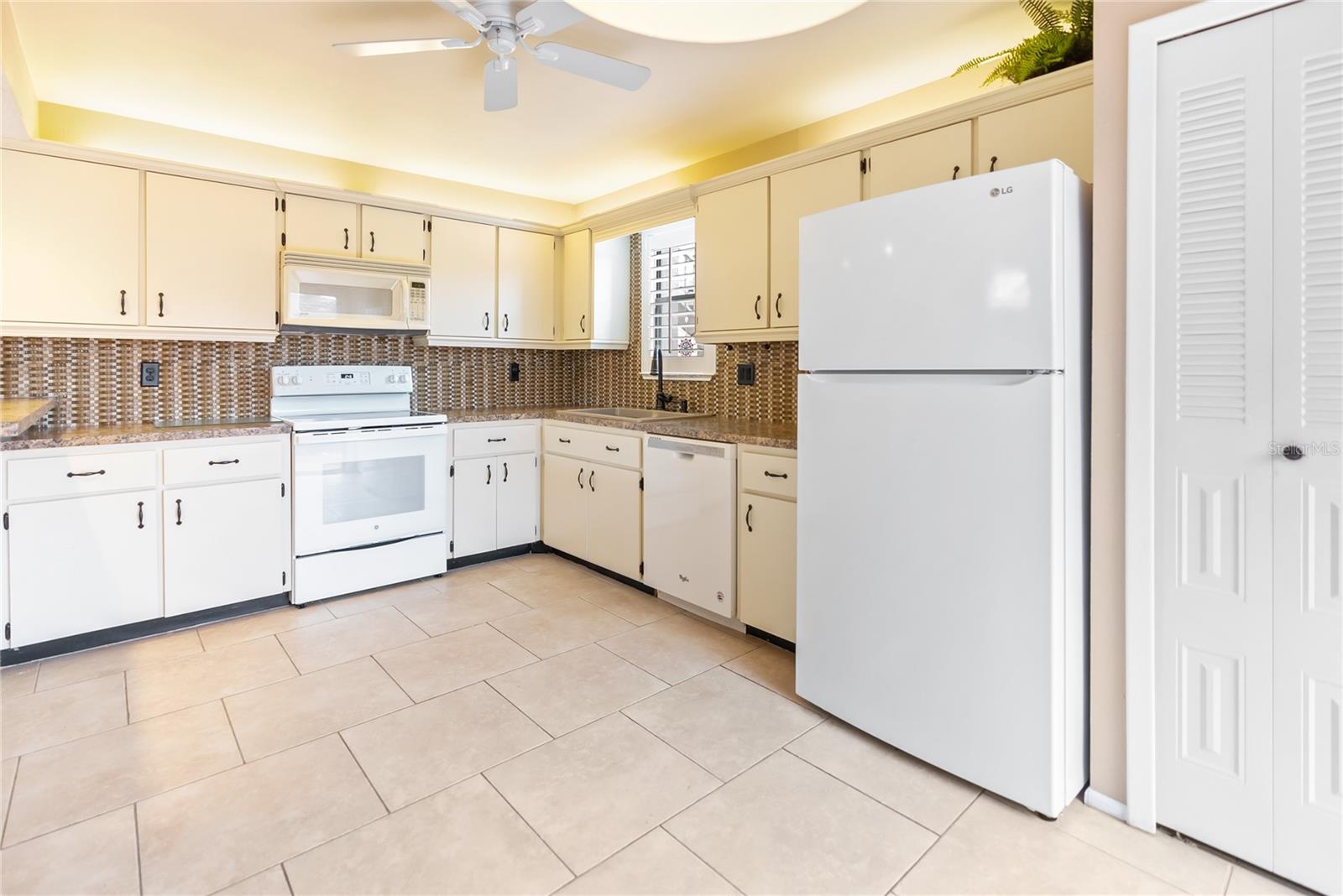 MORTON VILLAGE - Residential