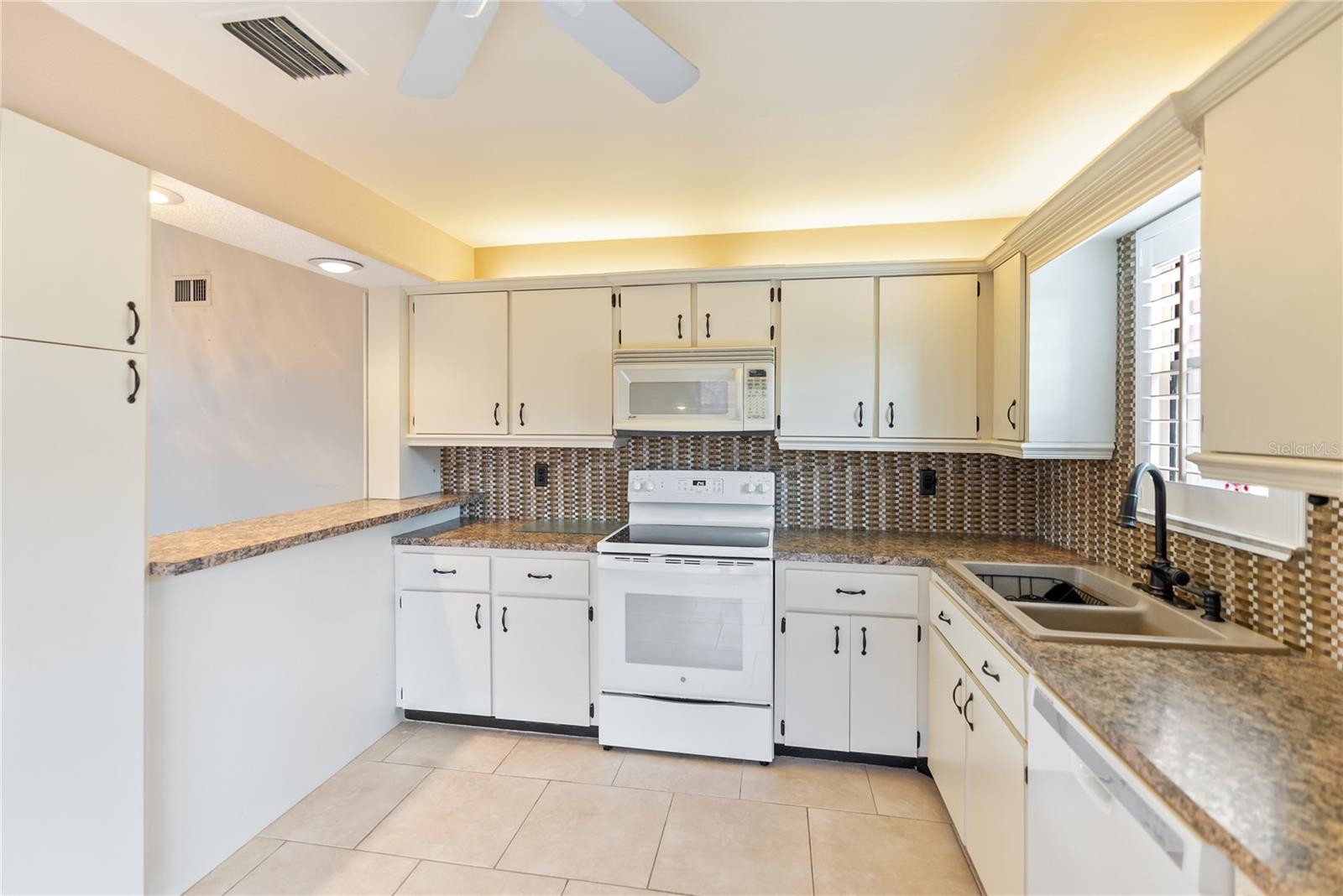 MORTON VILLAGE - Residential
