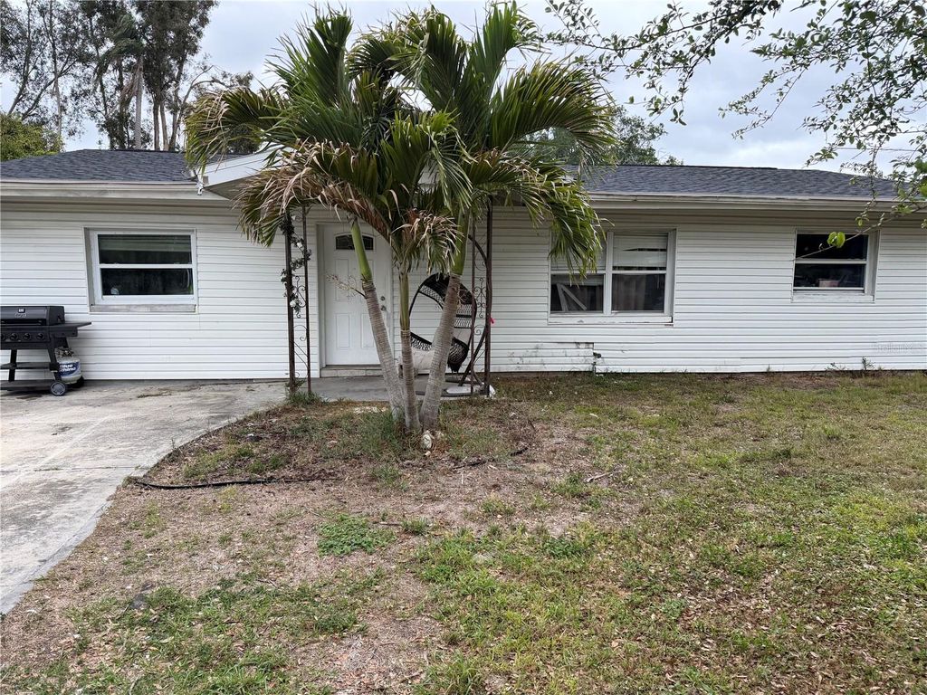 Photo of 3915 51st Avenue N, St Petersburg, FL 33714 (MLS # TB8495853)
