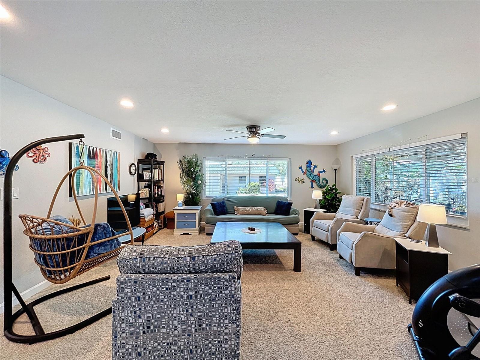 149 SKY LOCH DR E