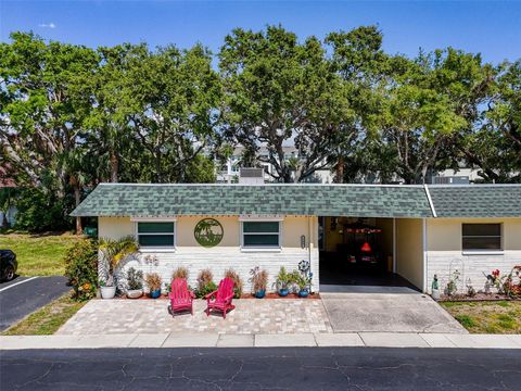149 SKY LOCH DR E DUNEDIN FL 34698