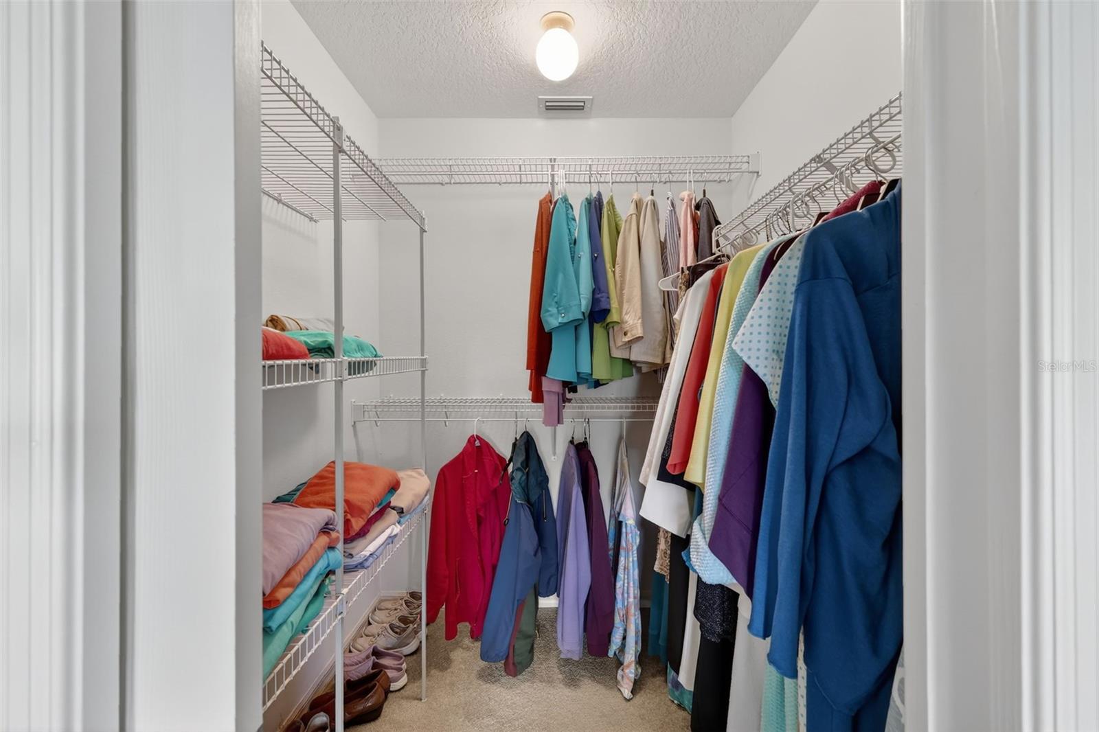 ROYAL HIGHLANDS PH 02 LT 992 ORB 1976 PG 173 - Residential