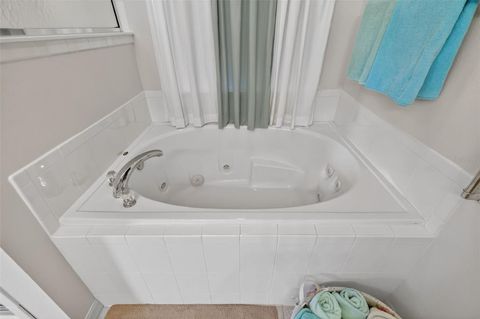 Tiny photo for 22149 Draw Bridge Drive, Leesburg, FL 34748 (MLS # G5110372)