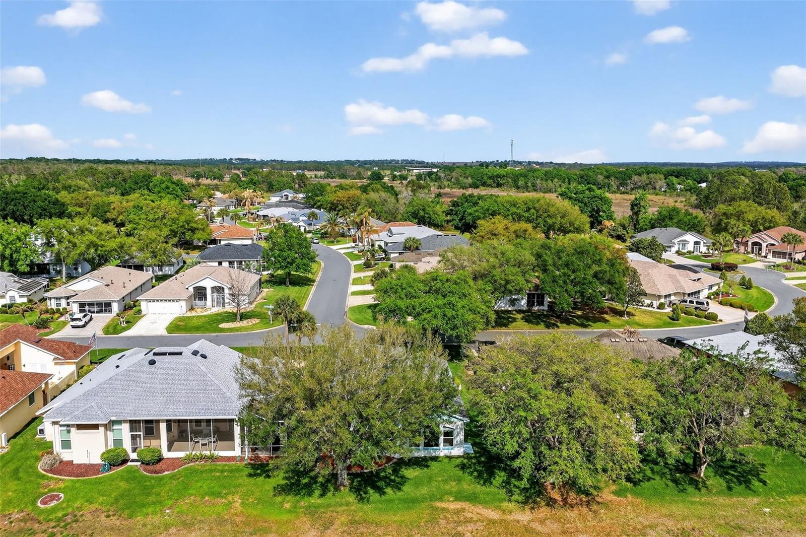 ROYAL HIGHLANDS PH 02 LT 992 ORB 1976 PG 173 - Residential