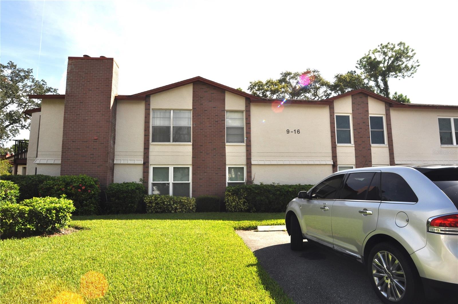 View CLEARWATER, FL 33761 condo