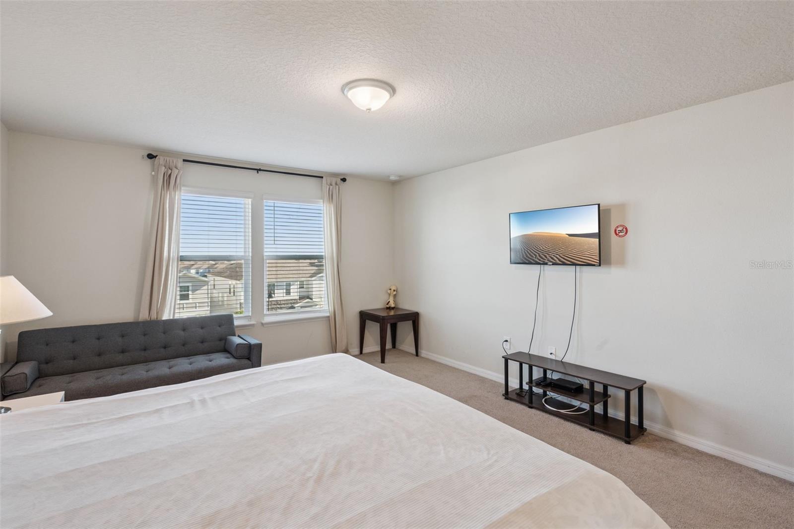 WINDSOR ISLAND RESIDENCE PH 2A - Residential