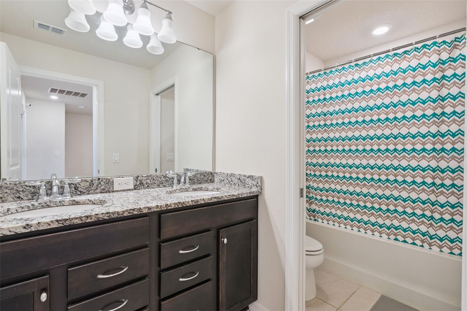 WINDSOR ISLAND RESIDENCE PH 2A - Residential