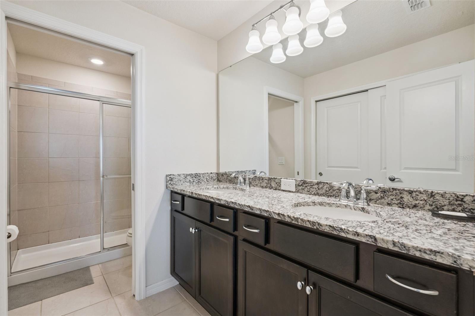 WINDSOR ISLAND RESIDENCE PH 2A - Residential