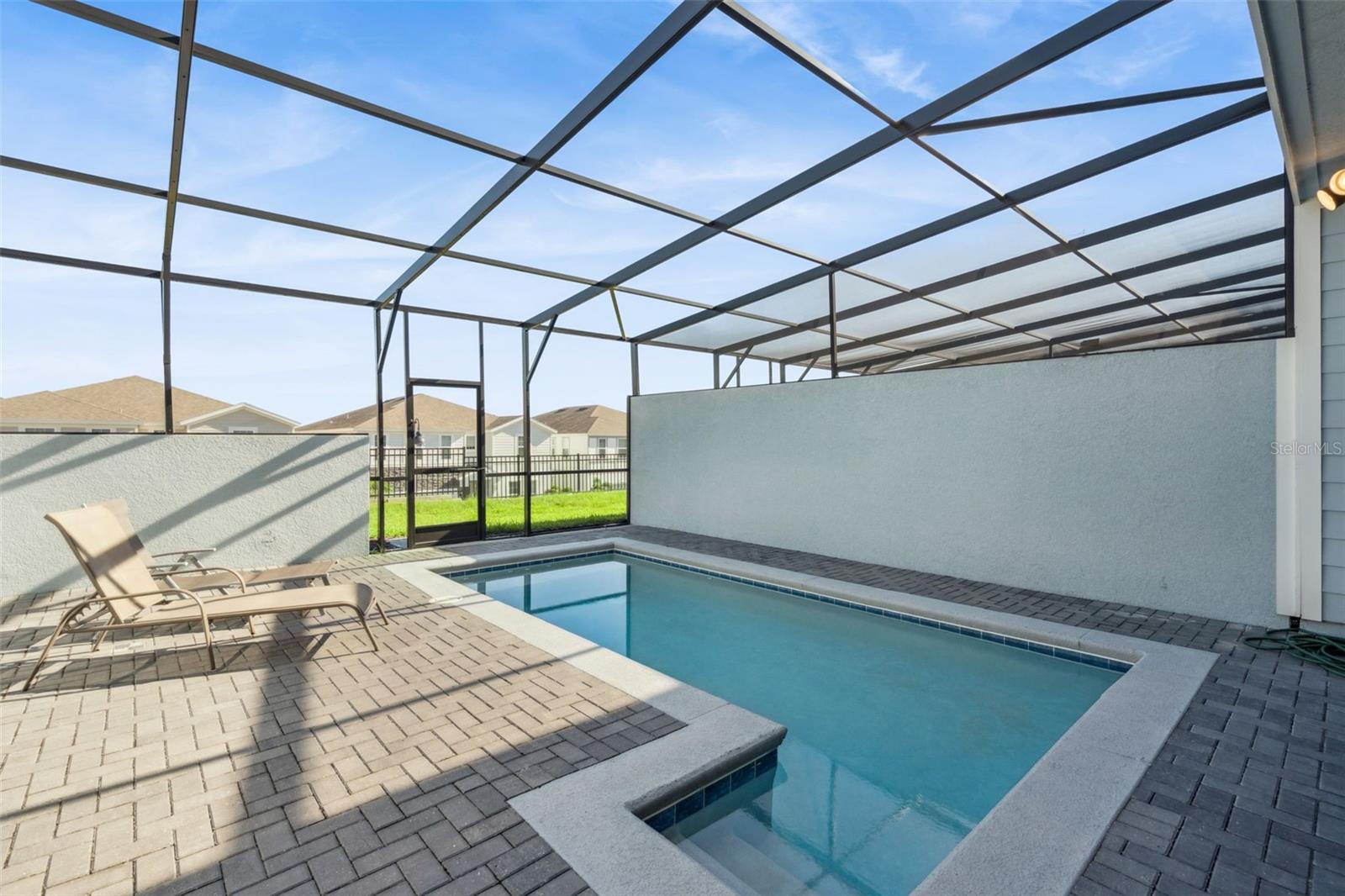 WINDSOR ISLAND RESIDENCE PH 2A - Residential