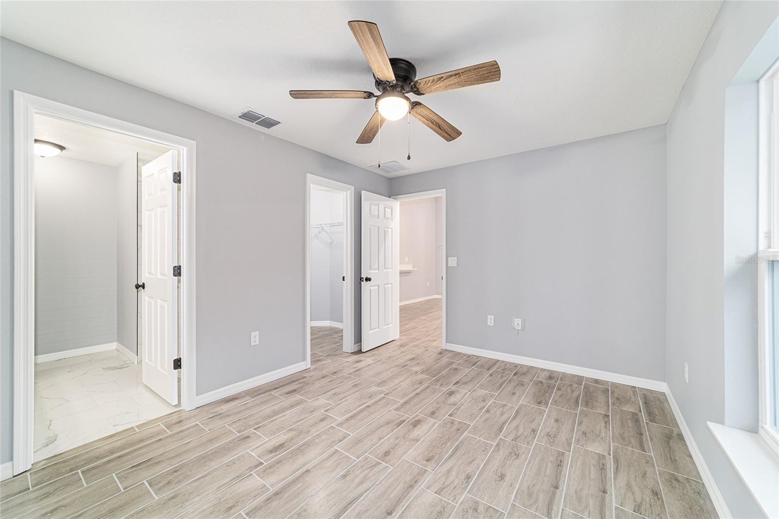 OCALA PARK ESTATE - Residential Lease