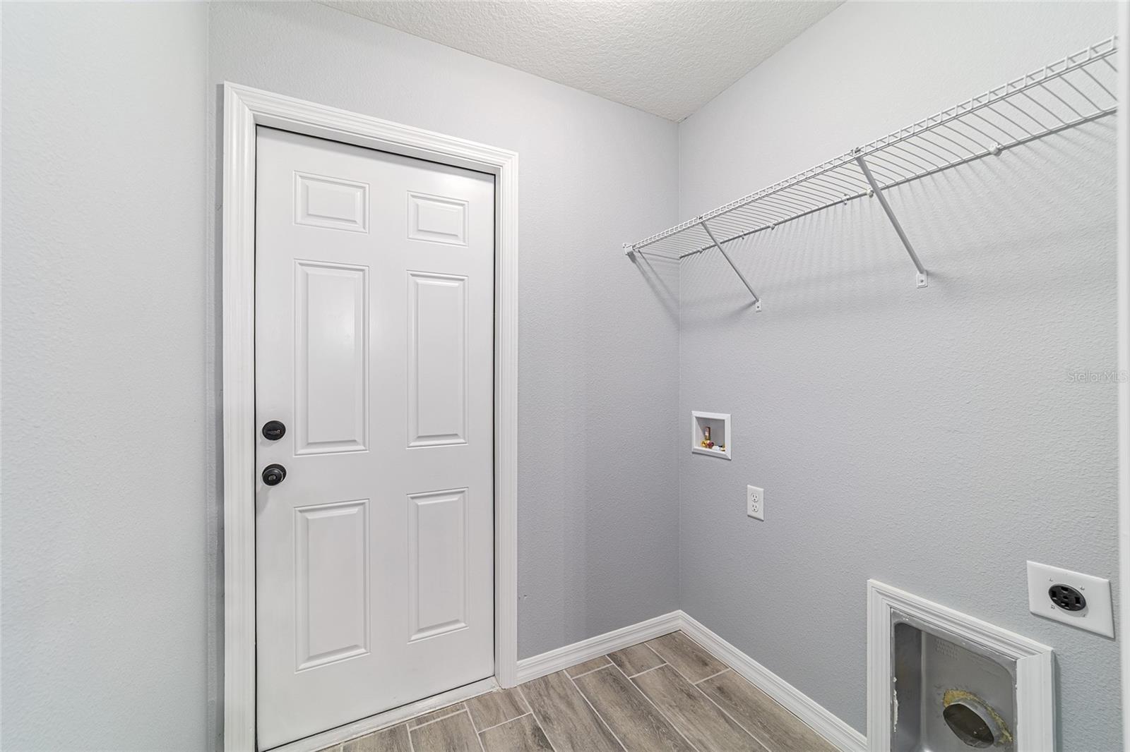 OCALA PARK ESTATE - Residential Lease