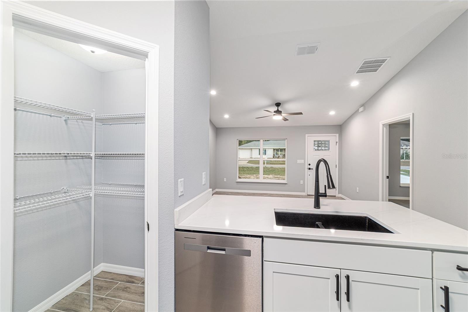 OCALA PARK ESTATE - Residential Lease