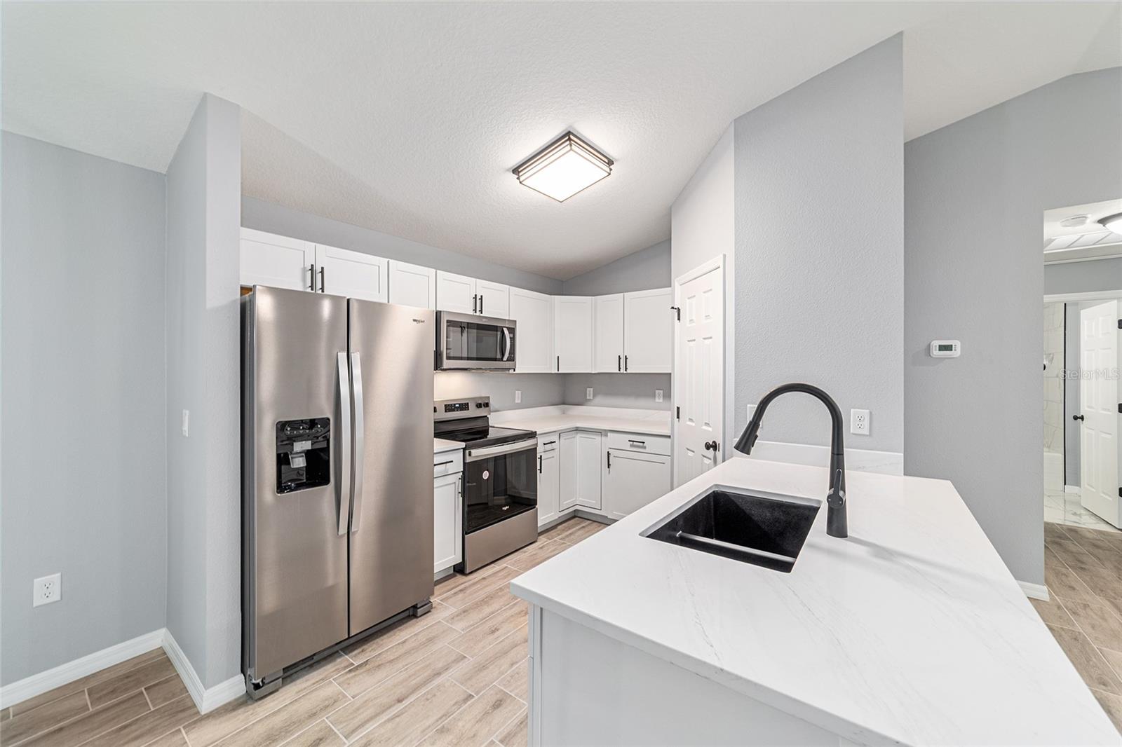 OCALA PARK ESTATE - Residential Lease