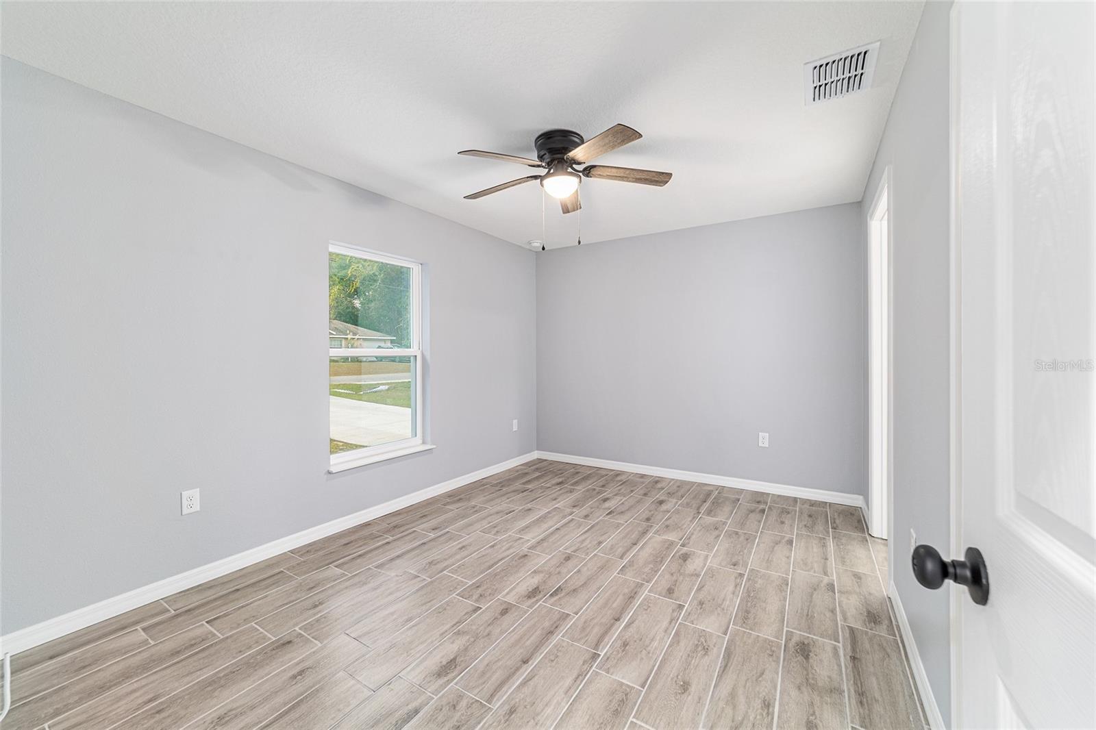 OCALA PARK ESTATE - Residential Lease