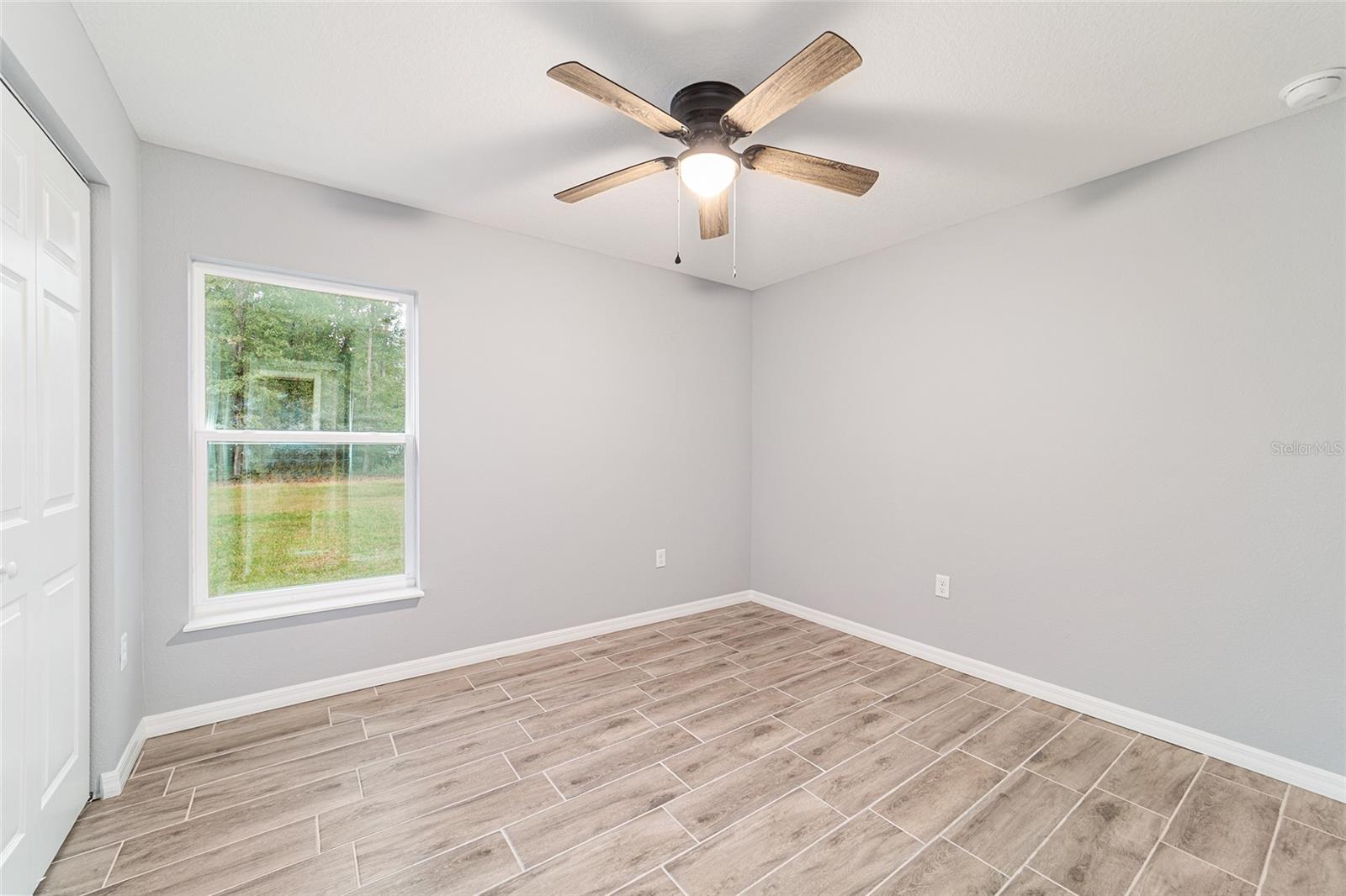 OCALA PARK ESTATE - Residential Lease