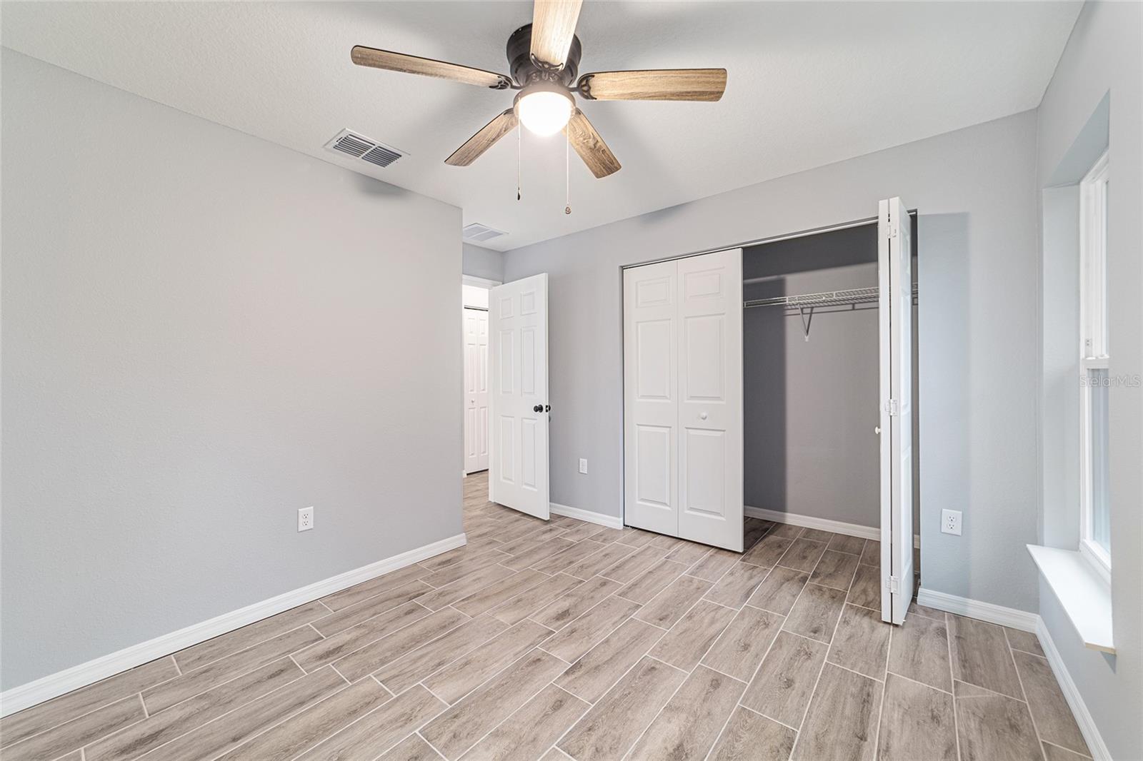 OCALA PARK ESTATE - Residential Lease