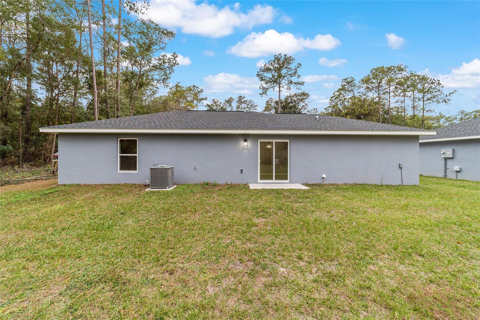 OCALA PARK ESTATE - Residential Lease