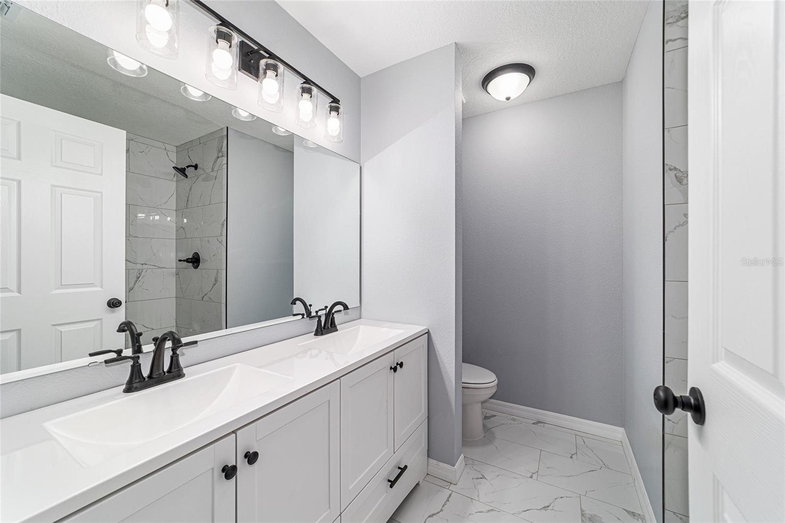 OCALA PARK ESTATE - Residential Lease