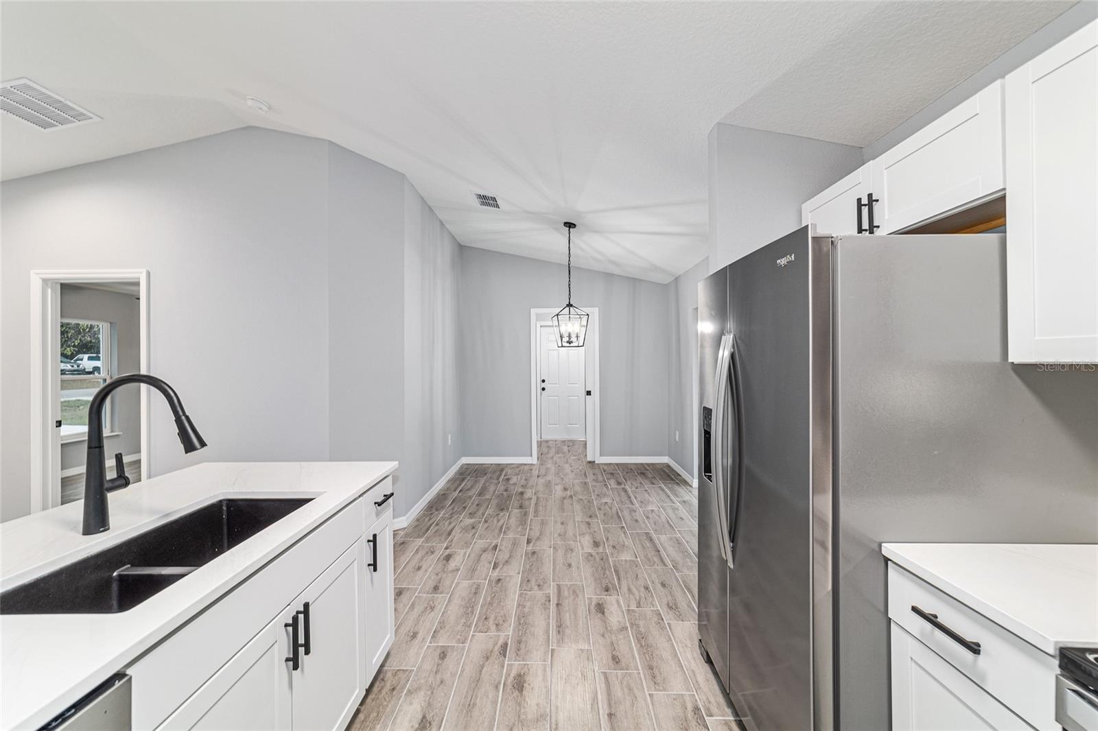 OCALA PARK ESTATE - Residential Lease