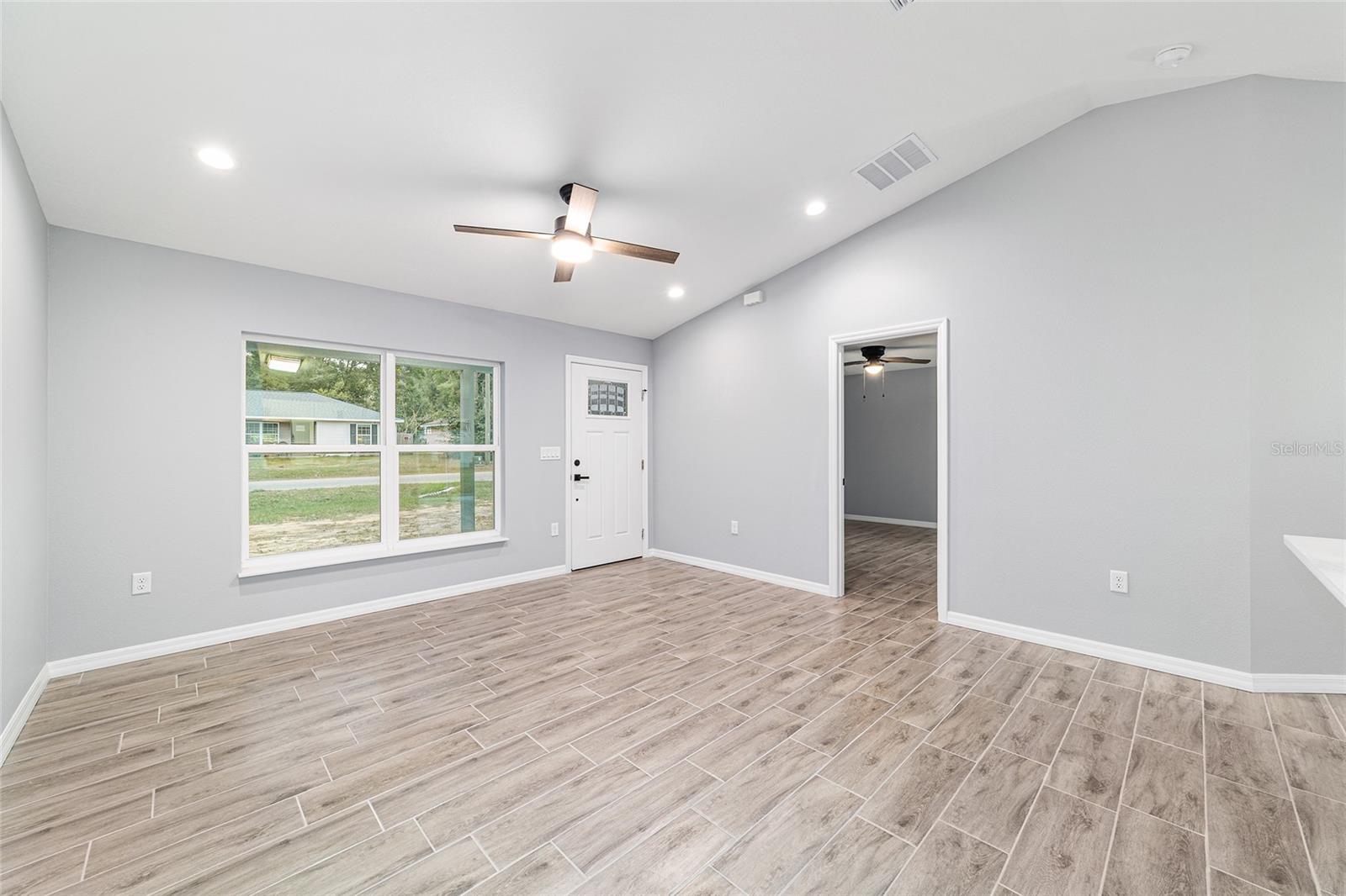 OCALA PARK ESTATE - Residential Lease