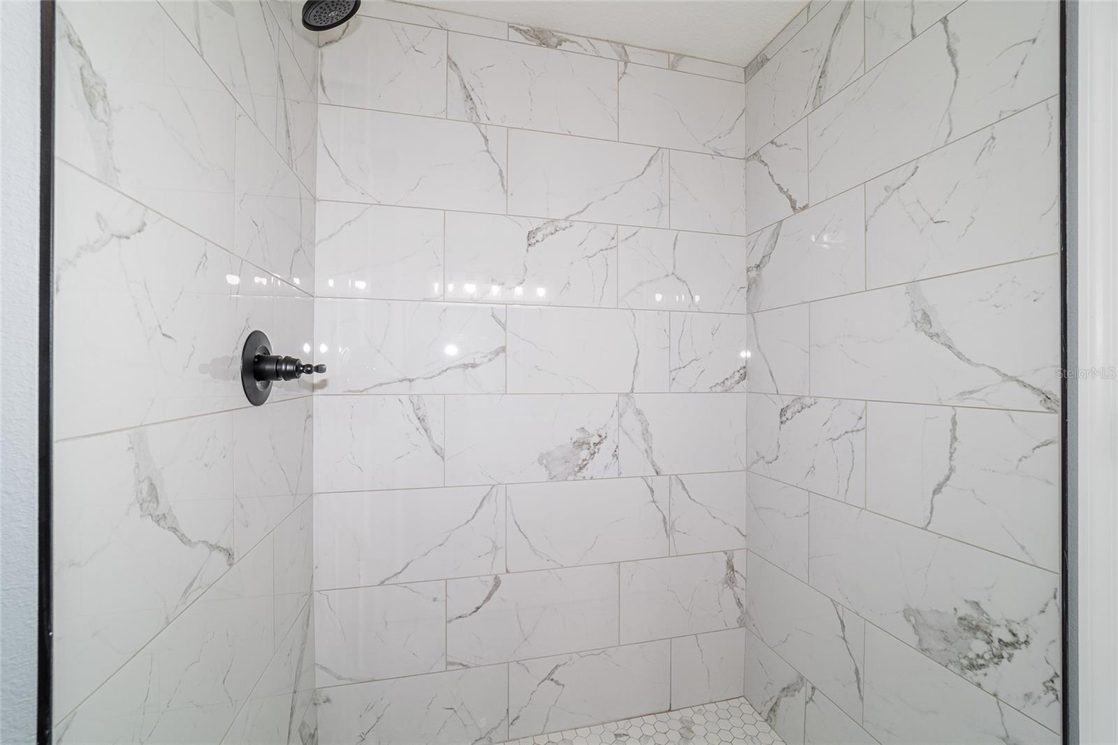 OCALA PARK ESTATE - Residential Lease