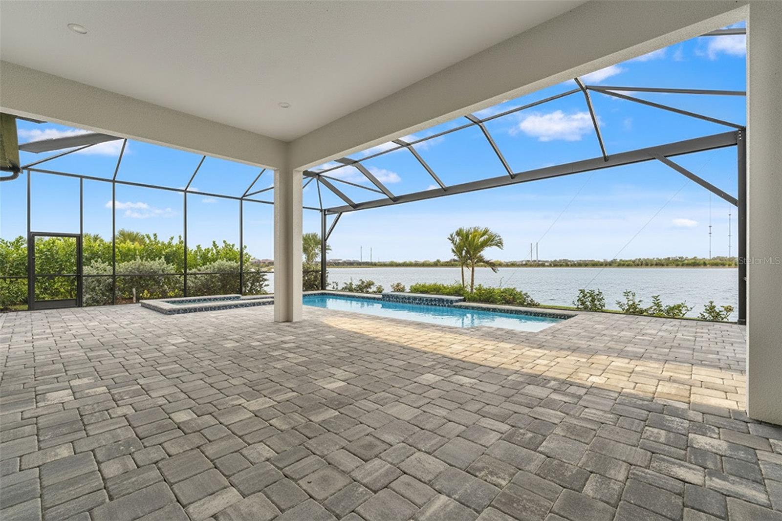 ARIA PHASE III - Residential